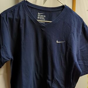 The Nike Tee L Navy